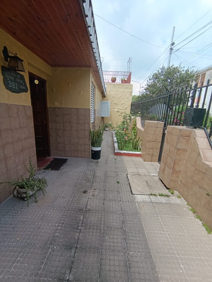 Tu nuevo hogar en Barrio San Pedrito: Espacio, comodidad y asador propio. Casa tres dormitorios en 530 viviendas sobre pasaje 9 del barrio San Pedrito. 