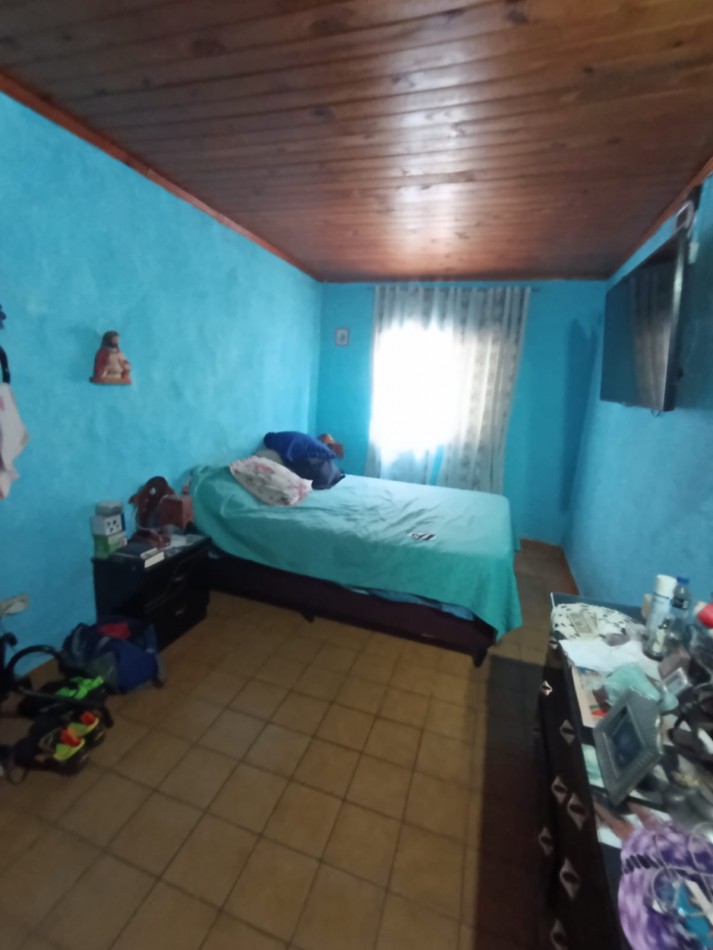Tu nuevo hogar en Barrio San Pedrito: Espacio, comodidad y asador propio. Casa tres dormitorios en 530 viviendas sobre pasaje 9 del barrio San Pedrito. 
