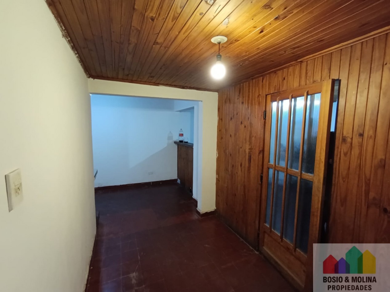 COMODA VIVIENDA 3 DORMITORIOS CON LOCAL COMERCIAL AL FRENTE EN PALPALA
